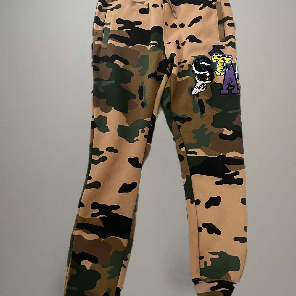 Staple Astoria Camo Logo Sweatpants Mens Size XL.
